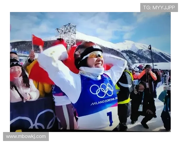 冬奥中国队摘空中技巧混团铜牌